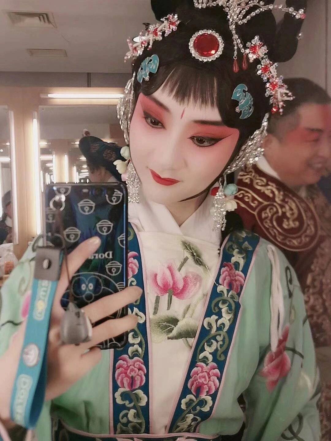 人物装扮